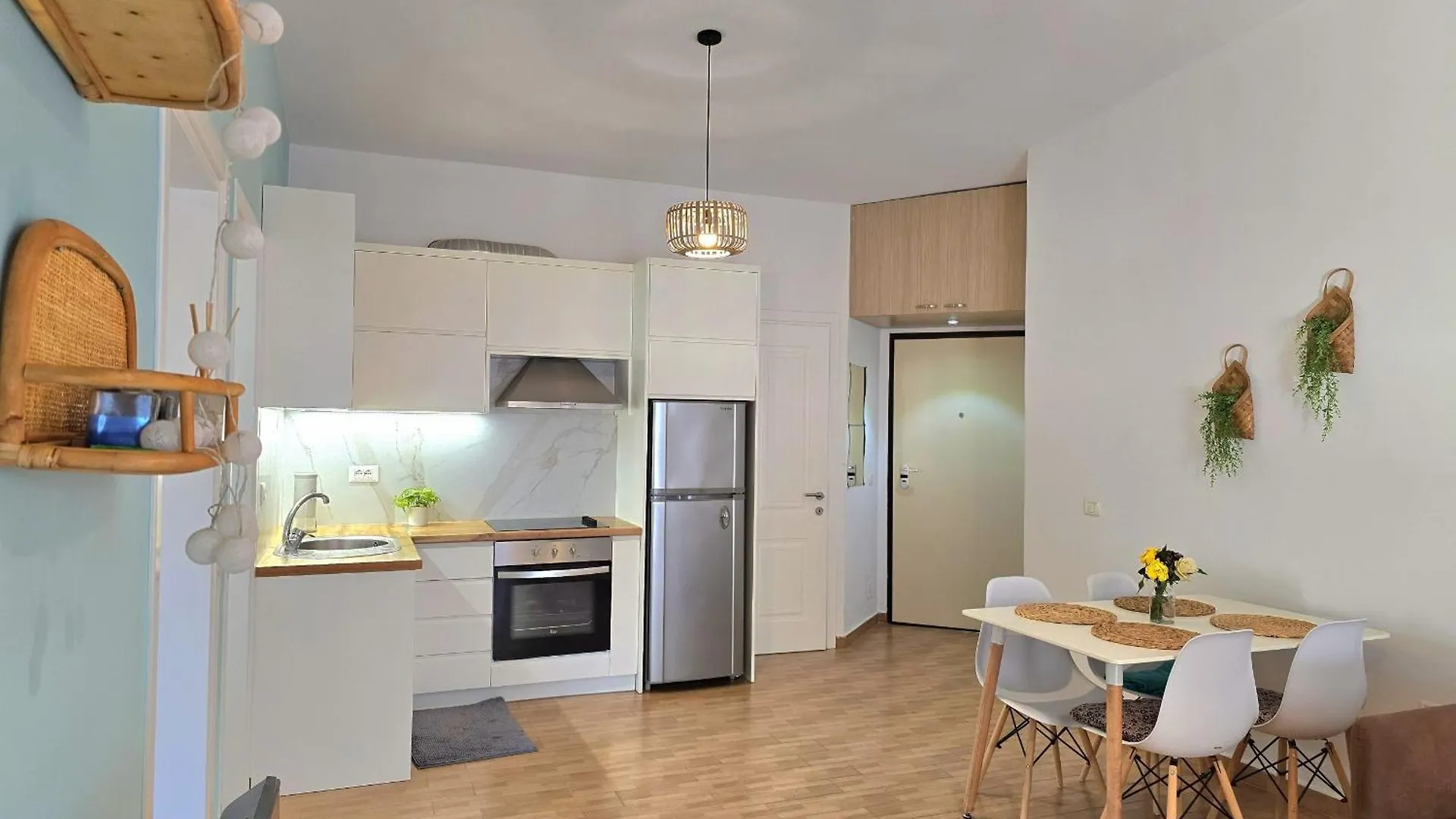 Lura 1 Pastel Apartment - 251 Plazhi San Pietro