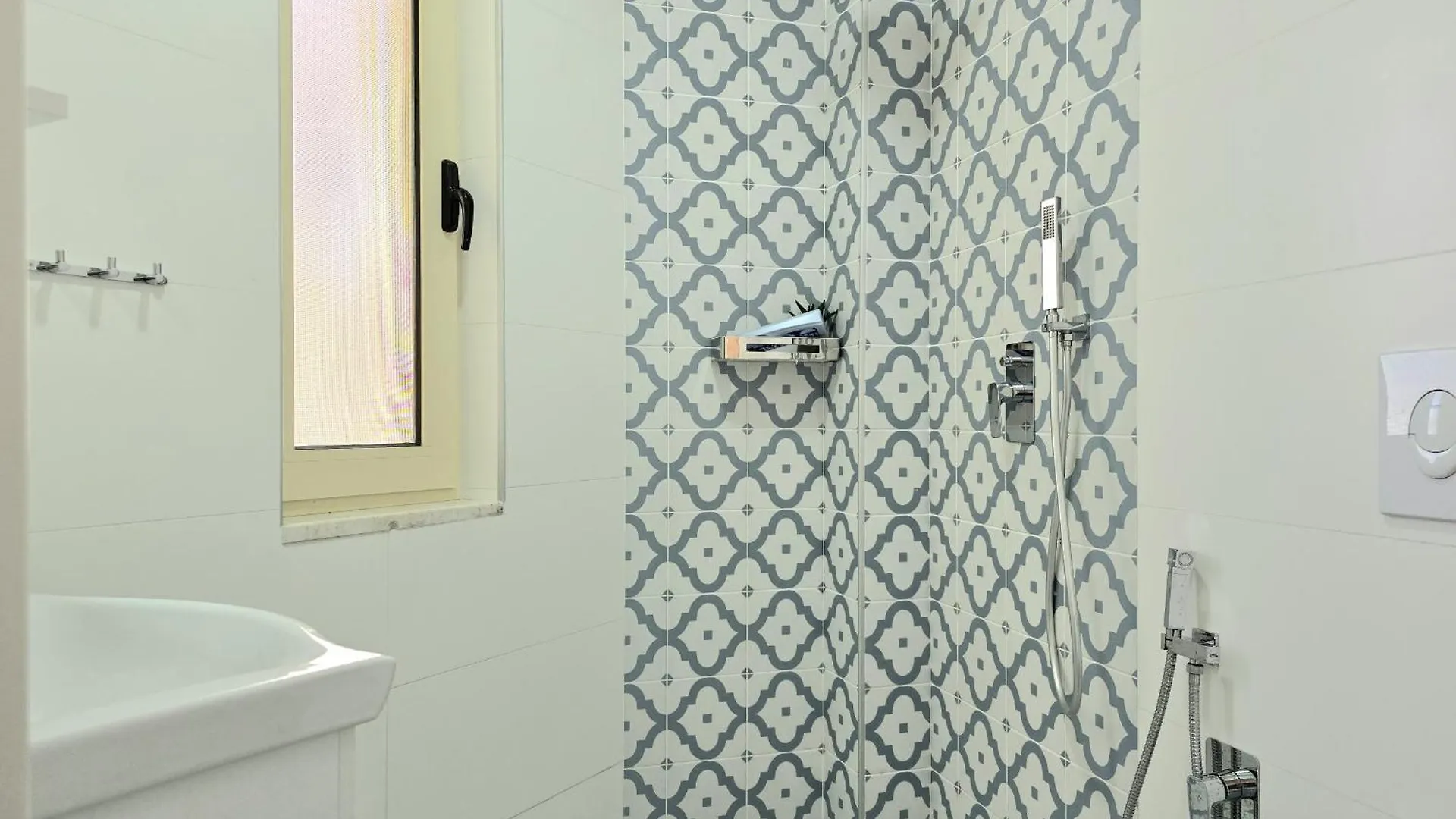 Lura 1 Pastel Apartment - 251 Plazhi San Pietro 0*,  Albanien